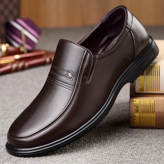 “Leather Men’s Formal Shoes 2025 – Luxury Loafers, Breathable Moccasins & Slip-On Driving Shoes (Sizes 38-46)”