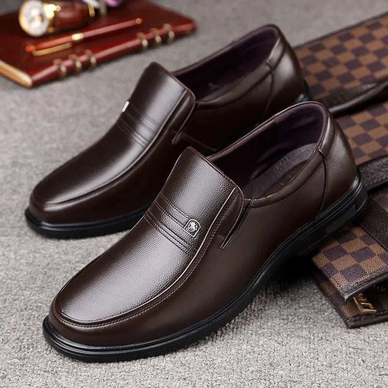 “Leather Men’s Formal Shoes 2025 – Luxury Loafers, Breathable Moccasins & Slip-On Driving Shoes (Sizes 38-46)”
